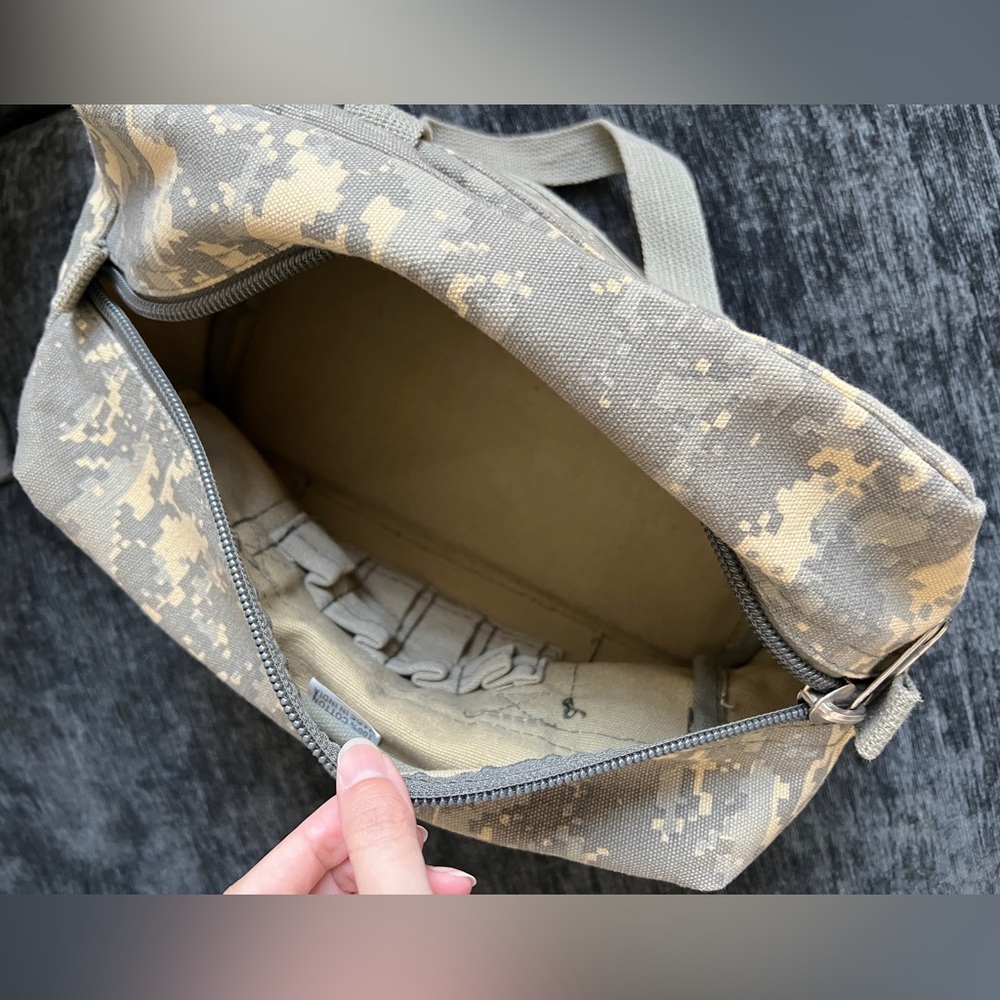 Camo military pouch / small bag organizer